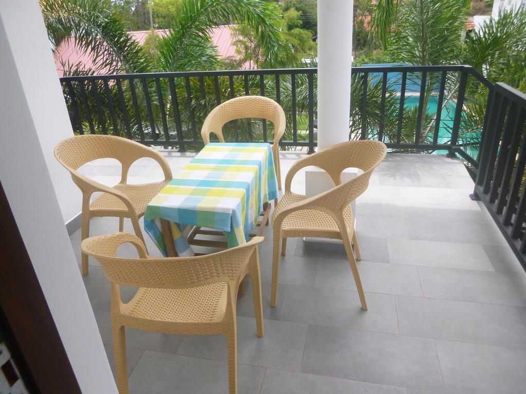 Pick & Go White House Bed & Breakfast Negombo Ngoại thất bức ảnh
