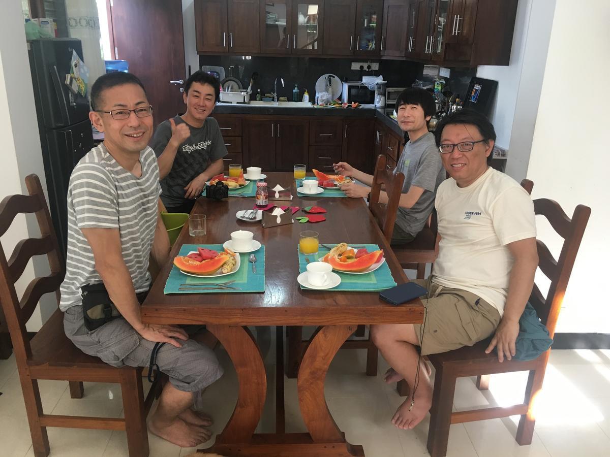 Pick & Go White House Bed & Breakfast Negombo Ngoại thất bức ảnh